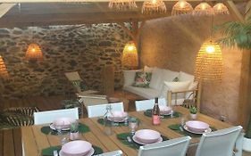 La Bohème. Maison de village cosy, jardin et spa.